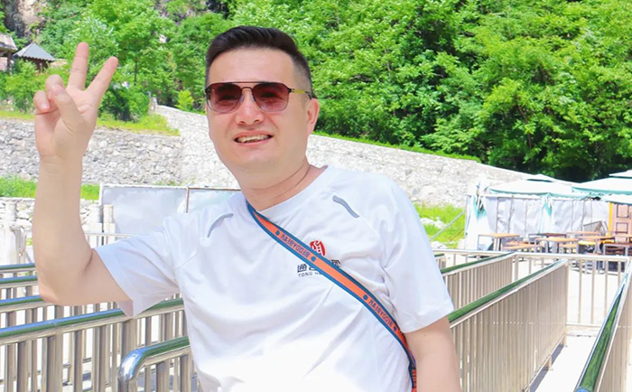 李青龙董事长.jpg