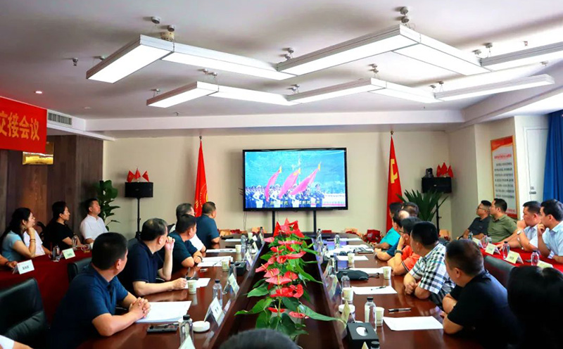 学习伟大的建军精神.jpg