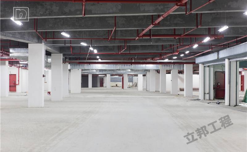 苏州喜年广场使用金刚砂耐磨地坪案例效果图.png
