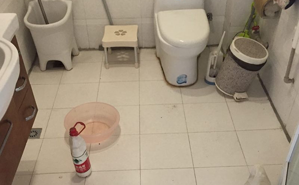 卫生间防水补漏一般怎么收费?
