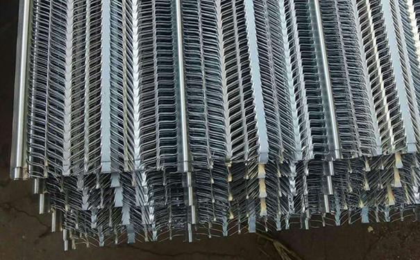 免拆模板建房多少钱一平方?