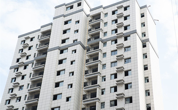 外墙氟碳漆建筑.png