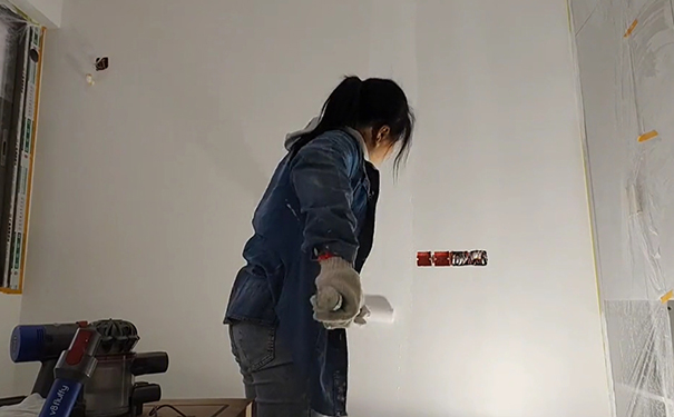 无机涂料需要刷底漆吗?