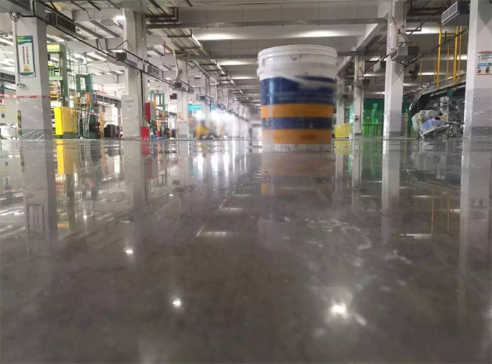 混凝土固化剂地面一平价格多少元?