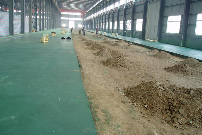 彩色金刚砂地面施工中.png